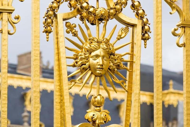 From Paris: Versailles Palace Guided Tour with Bus Transfers - Who this Versailles trip is best for (and who should rethink it)