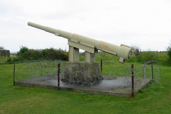 From Paris - WWII American Landing Beaches Discovery Private Tour - Omaha Beach: The D-Day Museum Built on the Landing Spot