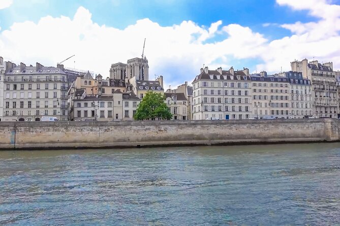 Full Day Paris City Pass: 50 Museums, Unlimited Hop On/Off Cruise - Stop 2: Port des Invalides (Napoleon, Art, and a Big Bridge Moment)