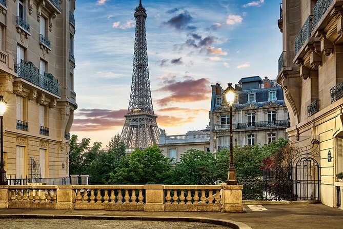 Full-Day Private Tour in Paris with Driver Sightseeing tour - Notre-Dame, Louvre Palace Views, and the Pantheon Outside