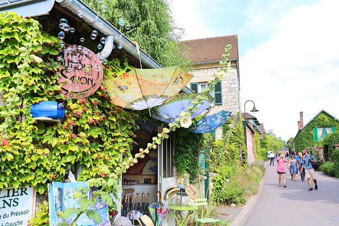 Giverny and Monet's Garden Half-Day Trip from Paris - A Short Walk in Giverny Village (Then Back to Paris)