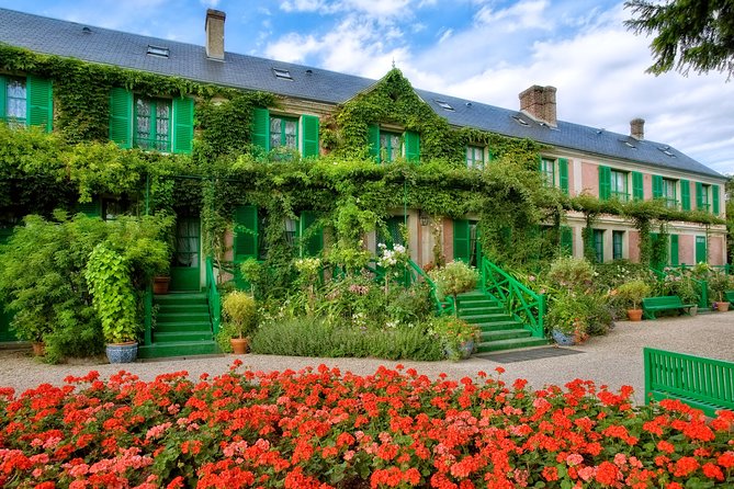 Giverny - Claude Monet's House & Gardens - Private Trip - Giverny Town Free Time: Lunch Without the Pressure