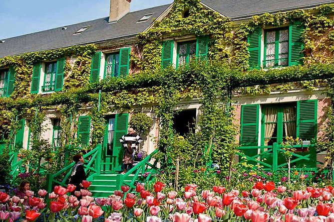 Giverny - Claude Monet's House & Gardens - Private Trip - From Paris to Giverny: Ride Comfort and Timing Checks
