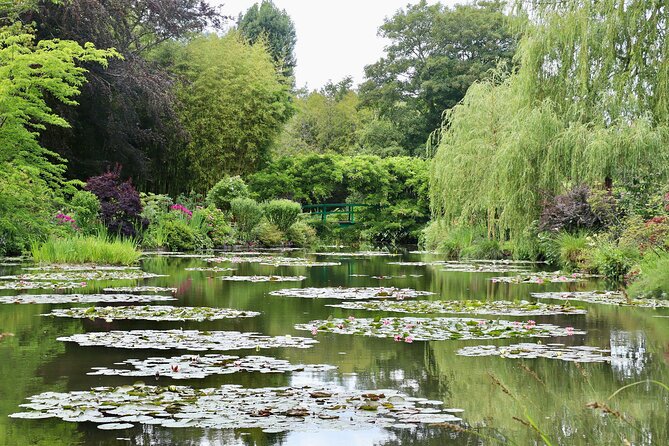 Giverny Half-Day Small-Group Tour from Paris – Max 7 Guests - The return ride to Paris plus a short Versailles stop