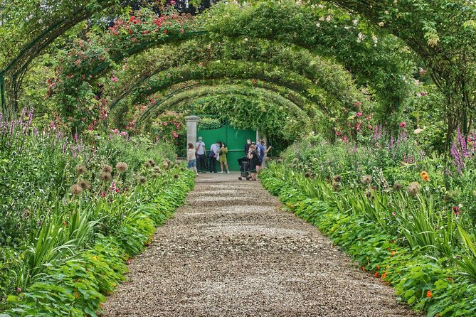 Giverny Half-Day Trip from Paris with Private Driver - Monet’s House and Studio: The Part You Want to Plan First