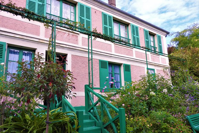 Giverny Monet House and Gardens Skip the line Walking tour - Inside the house: what you’ll actually see