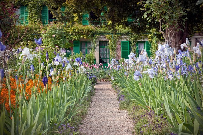Giverny Private Trip with Monet's House, Gardens & Impressionism Museum - Clos Normand Second Stop: One Hour for the Orchard-to-Garden Payoff