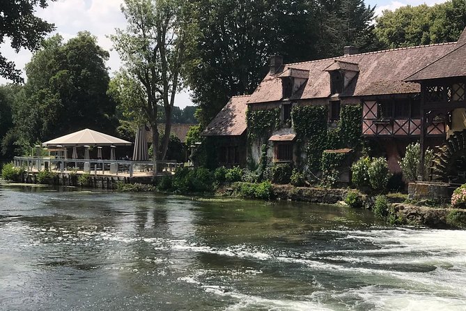 Giverny's House & Gardens plus Versailles Palace Day Trip with Lunch from Paris - Fondation Claude Monet: the gardens people come for