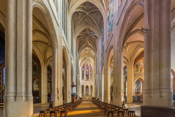 Gothic Paris - Castles & Cathedrals (Marais History Walk-Small Group Tour) - Place des Vosges: the charming square that frames everything around it