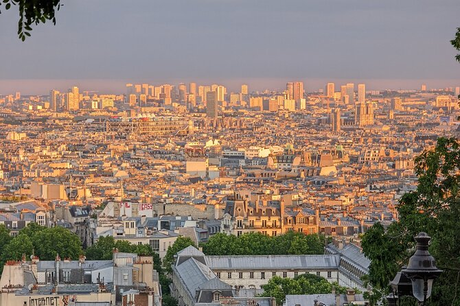 Guided and Private Tour of 3 hours through Paris aboard a Citroën 2cv - Eiffel Tower to Invalides: a photo stop that doesn’t waste the morning