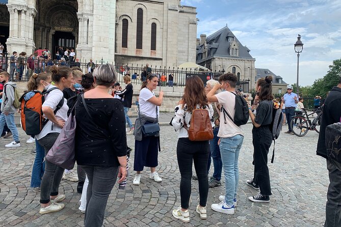 Guided Tour of Sacré-Coeur and Montmartre - Sacré-Cœur Inside: The Mosaic, the Style, and the Church Etiquette