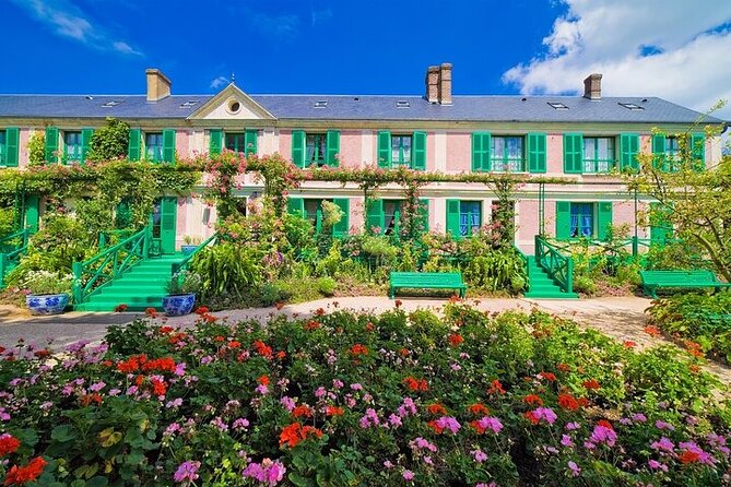 Half Day Giverny Monet's Gardens Tour - Giverny Village Time and the Gift Shop in Monet’s Former Studio