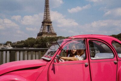 Half Day Private Tour in Paris with Pink Citroen 2CV - Arc de Triomphe and Champs-Élysées: big Paris in brief breaks