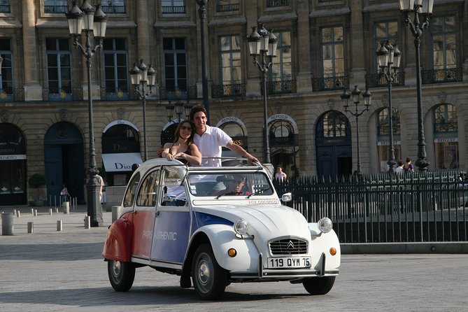 Half day trip in Paris in a vintage and convertible car with a Parisian - Getting picked up anywhere you are in Paris
