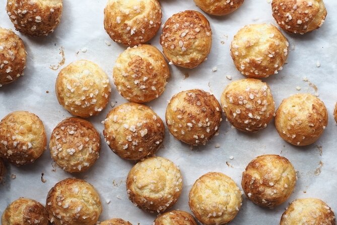 Hands-on Eclair and Choux Making with a Pastry Chef - Baking at 200°C: Timing That Turns Dough into Shells