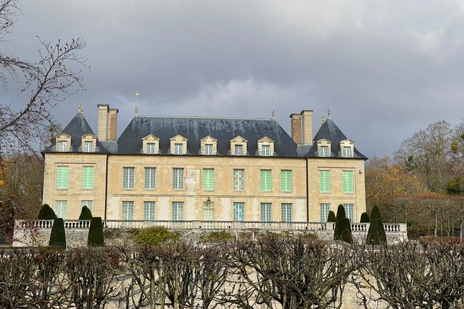 Hiking Adventure in Van Gogh's Footsteps with 6 miles walk - Auvers-sur-Oise village: the last 70 days mapped on streets