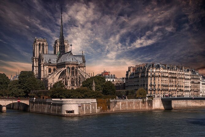 Historic Paris Walking Tour - Notre-Dame: Quick Gothic takeaways without getting lost