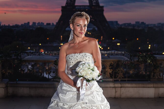 Iconic Portraits in an Exclusive Photoshoot at the Eiffel Tower - Timing that helps: when to schedule your shoot