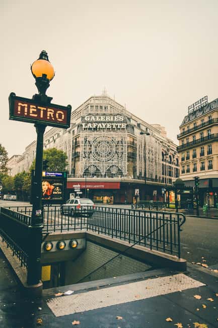 Île de la Cité: A Private Tour of Paris' Most Famous Monuments - A 2-hour walk that links Notre-Dame to the Tuileries