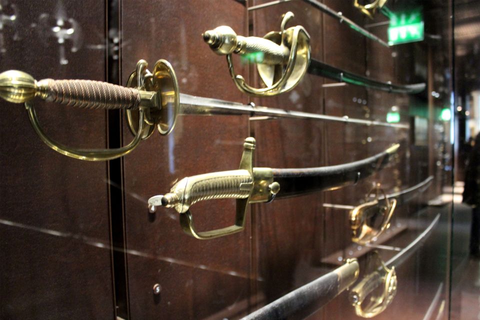 Invalides War Museum the World Wars Guided Tour - WWI Weaponry, Uniforms, and the Battle of the Marne Up Close