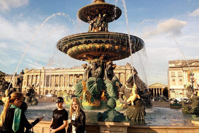 Kickstart Paris Private Tour. City Highlights for Newcomers - Tuileries to Place de la Concorde: gardens and power