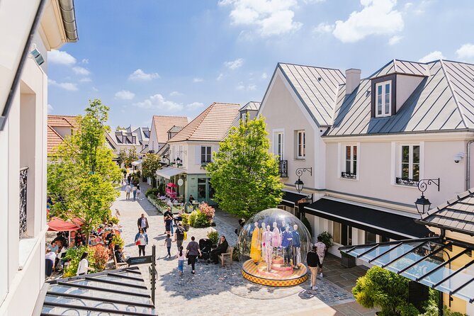 La Vallee Village Shopping Outlet by Luxury Transport from Paris - Coach Ride Details: Comfort, Seating Reality, and What to Watch