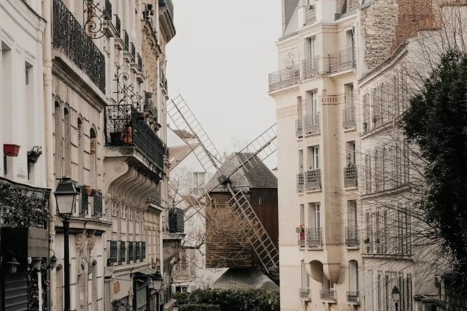 Le Grand Tour Half Day Private Walking Tour All the Main Sites - What’s included (and what you’ll need to plan yourself)