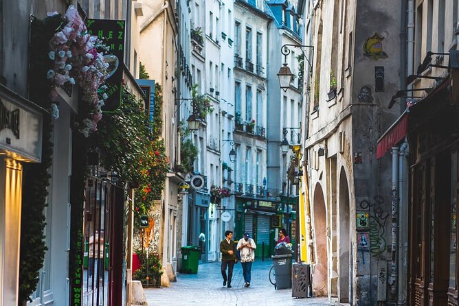Le Marais Paris Private Transfers - Saint-Paul-Saint-Louis Church: baroque without the usual wait