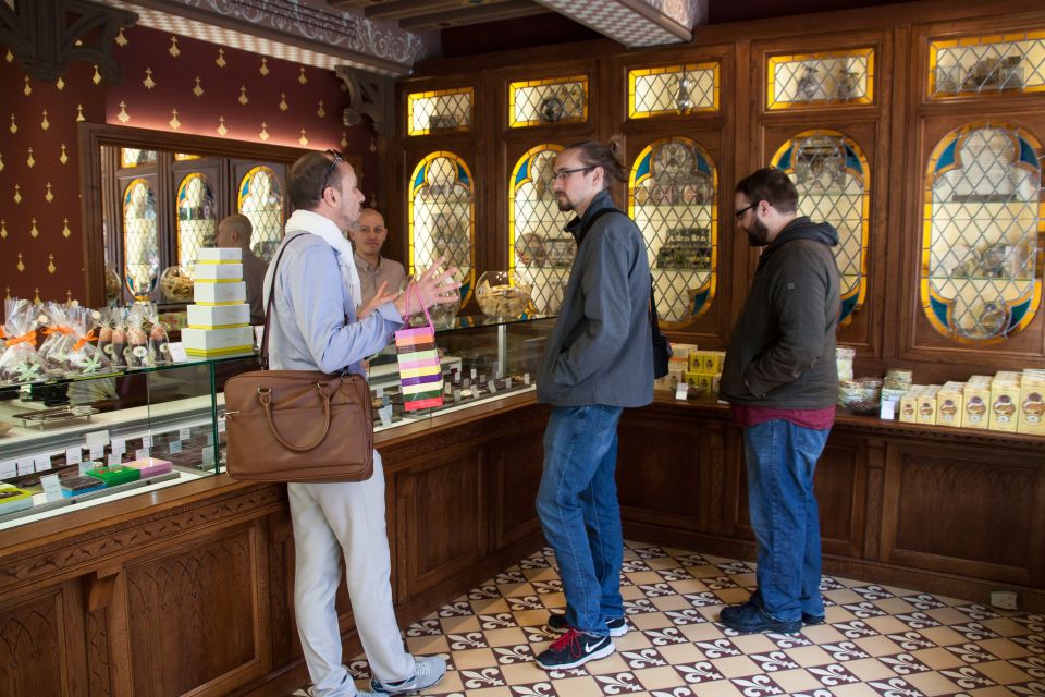Le Marais: Pastry and Chocolate Food Tour - Key things that make this tour worth your time