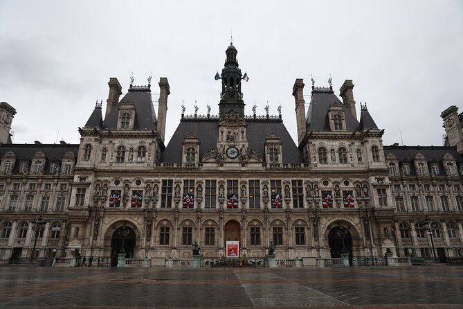 Le Marais Private Walking Tour - Place des Vosges: the square where the stories keep walking