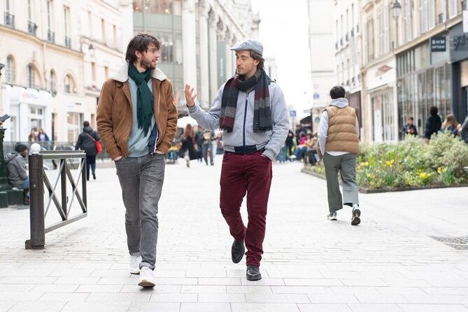 Le Marais Private Walking Tour with a Local, Explore its Old World Charm - How the host builds your day: a quick check-in that changes everything