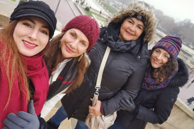 Le Marais Private Walking Tour with a Local, Explore its Old World Charm - Seine banks and Place de la République: where the mood shifts