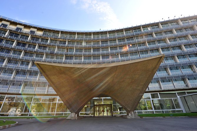 Les Coulisses DE UNESCO - Price and value: why $24.43 can make sense