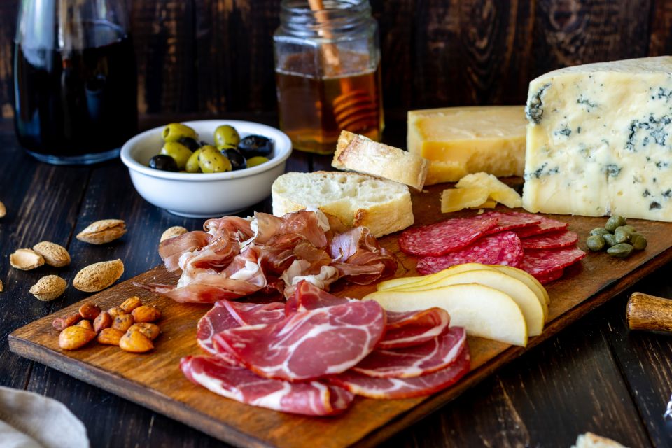 Les Marais: French Tastes and Drinks Private Foodie Tour - Why Le Marais is perfect for a French tastes tour