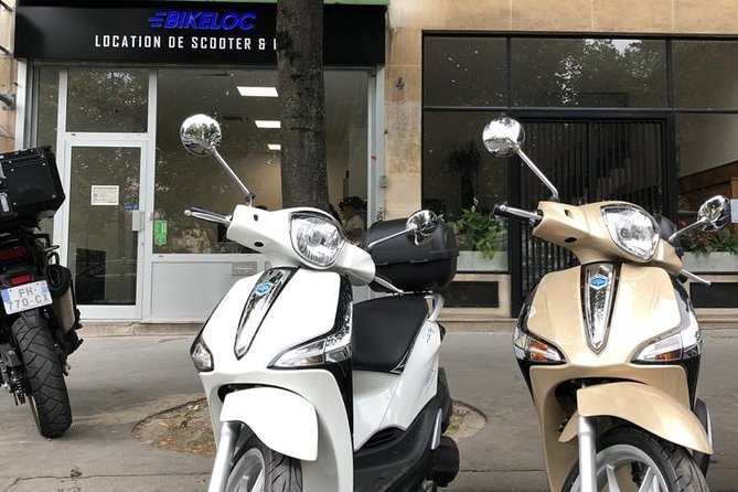 Liberty scooter rental Piaggio 50cc (4T) Paris - Watch-outs before you ride: smartphone support, mileage limits, and operational risk