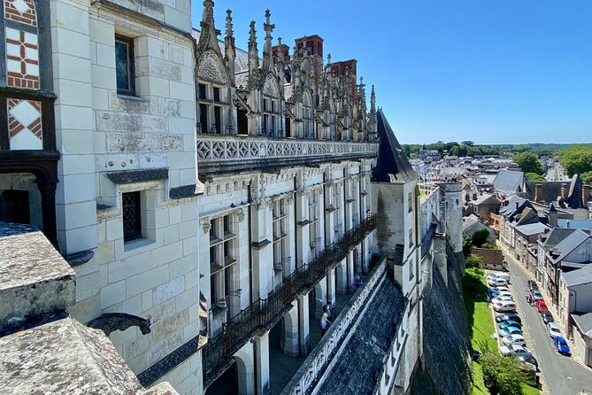 Live Guided Chenonceau, Chambord, Amboise Castles trip from Paris - Château Royal d’Amboise: Charles VIII to Leonardo’s Chapel