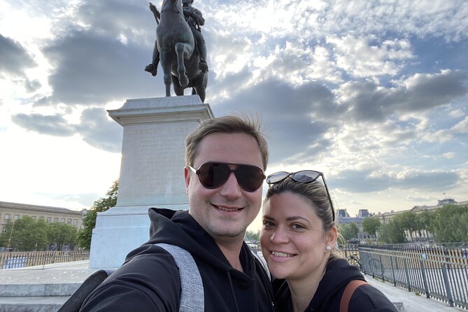 Live, Laugh, Love Along the Seine: Self-Guided Romantic Tour - Where the romance actually comes from