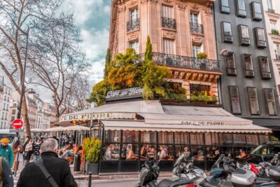 Live, Laugh, Love Along the Seine: Self-Guided Romantic Tour - The route from Arc de Triomphe du Carrousel to Square du Vert Galant