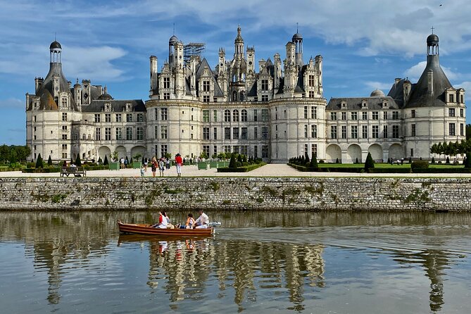 Loire Castles Chenonceau, Chambord & 2 Wineries Private Trip - Paris Pickup to Loire Morning: How This Trip Sets You Up