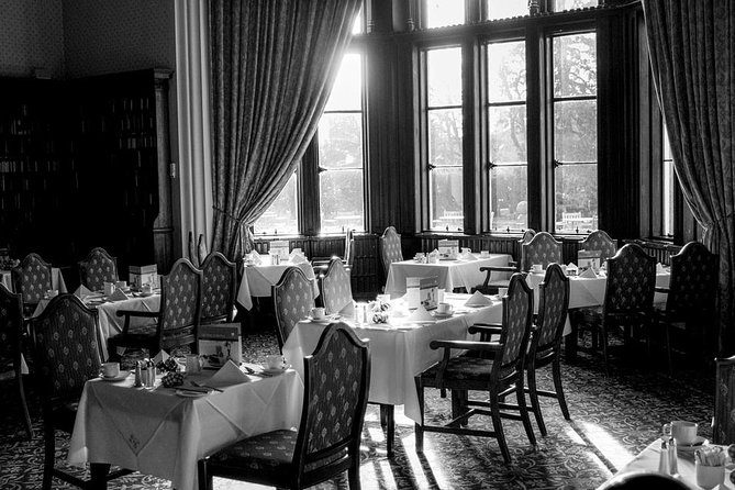 Loire Valley Castles and Wineries Private VIP Day Trip with Lunch - The vineyard drive and the lunch break that feels like a plan