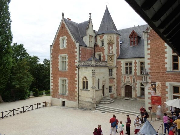 Loire Valley Castles Chenonceau Amboise & Da Vinci Small Group - Key points to know before you go