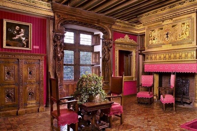 Loire Valley Chateaux from Paris Private Tour - Skip-the-line tickets: how they protect a full-day schedule