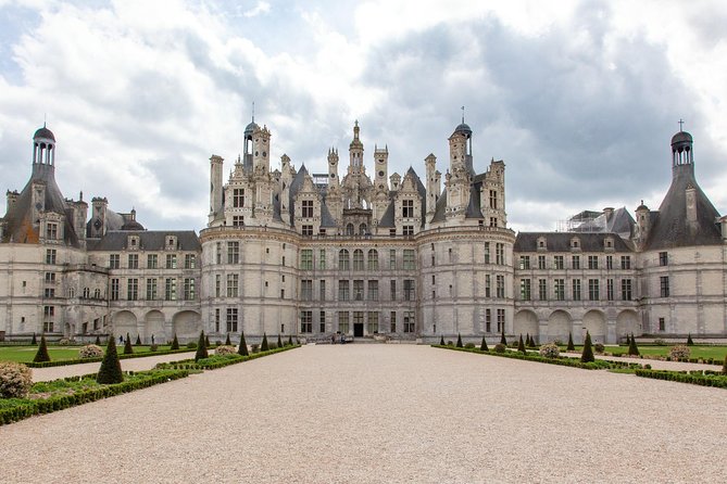 Loire Valley Chateaux from Paris Private Tour - Price and logistics: is $1,234.54 per person good value?
