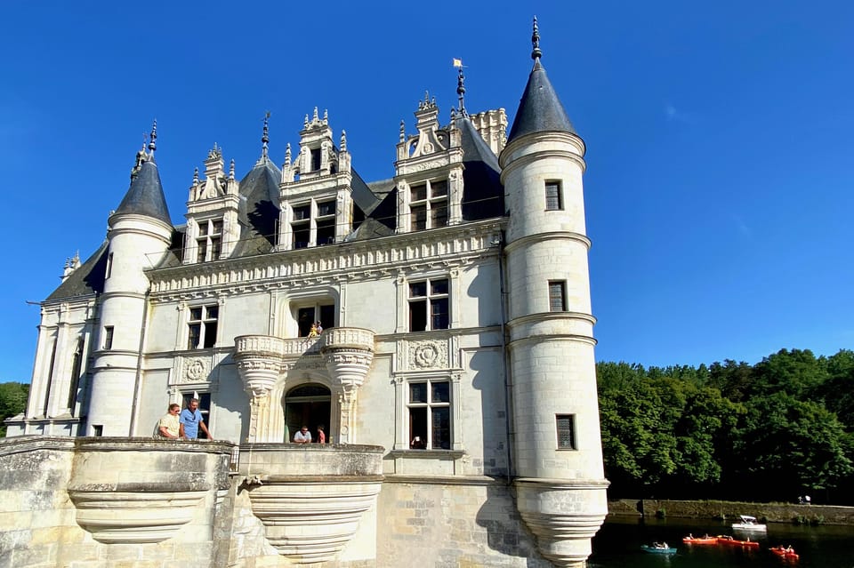 Loire Valley Royal Castles Small Group Day Trip from Paris - Leaving Paris Early in a Mercedes Minivan