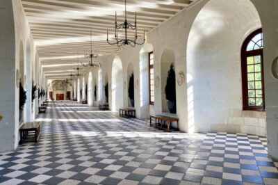 Loire Valley Royal Castles Small Group Day Trip from Paris - Chenonceau: The “Ladies’ Castle” and the River Crossing