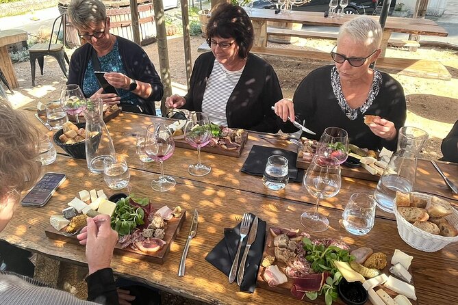 Loire Valley Wines and Castle Small Group Day Trip from Paris - Comfort, Timing, and the Reality of an 11-Hour Day Trip