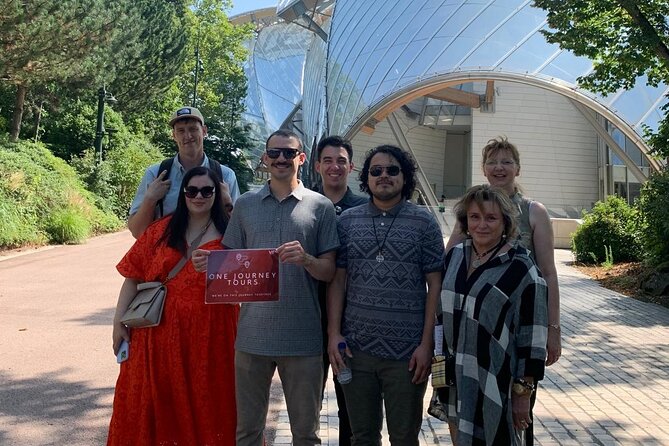 Louis Vuitton Foundation Exterior Walking Tour and Premium Entry - Which Exhibitions You’ll See on Your Dates