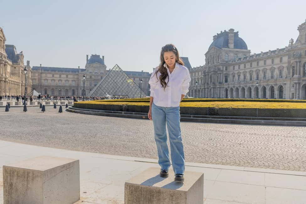 Louvre area photo shoot by Paris photographer - How the Shoot Feels: Guidance That Helps You Look Natural