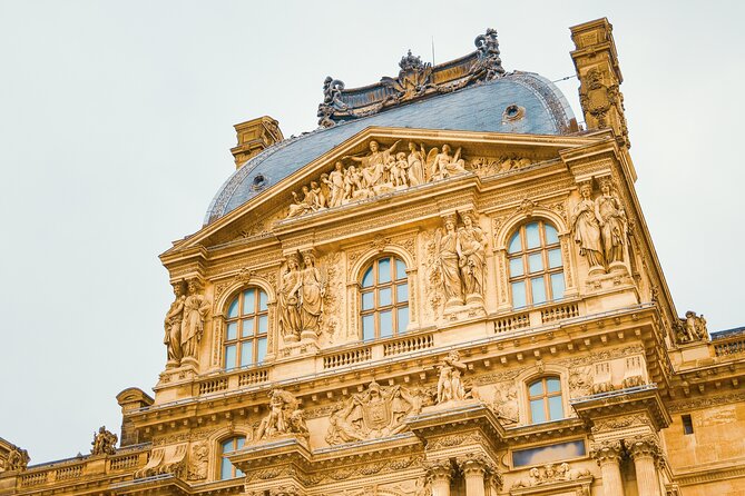 Louvre Art and Mysteries: Guided Experience for 6-people Max - Morning or afternoon: choose based on your attention span