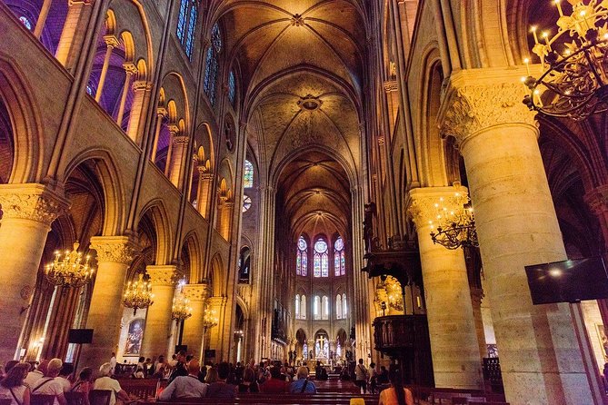 Louvre Evening Escape - Avoid The Crowds! Exclusive Guided Tour - Inside the Louvre: priority entry and a guide-led route